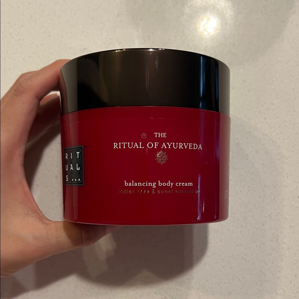The Ritual of Ayurveda Balancing Body Cream - Red